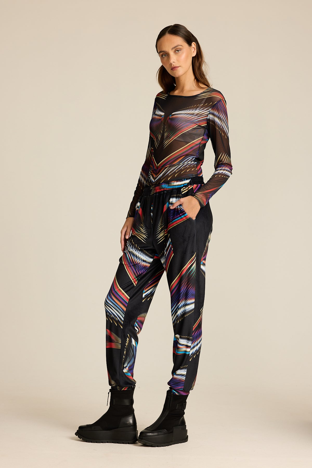 Longsleeve siateczka Meteor Multicolor COLORAT – autorski print Meteor, zdjęcie 3